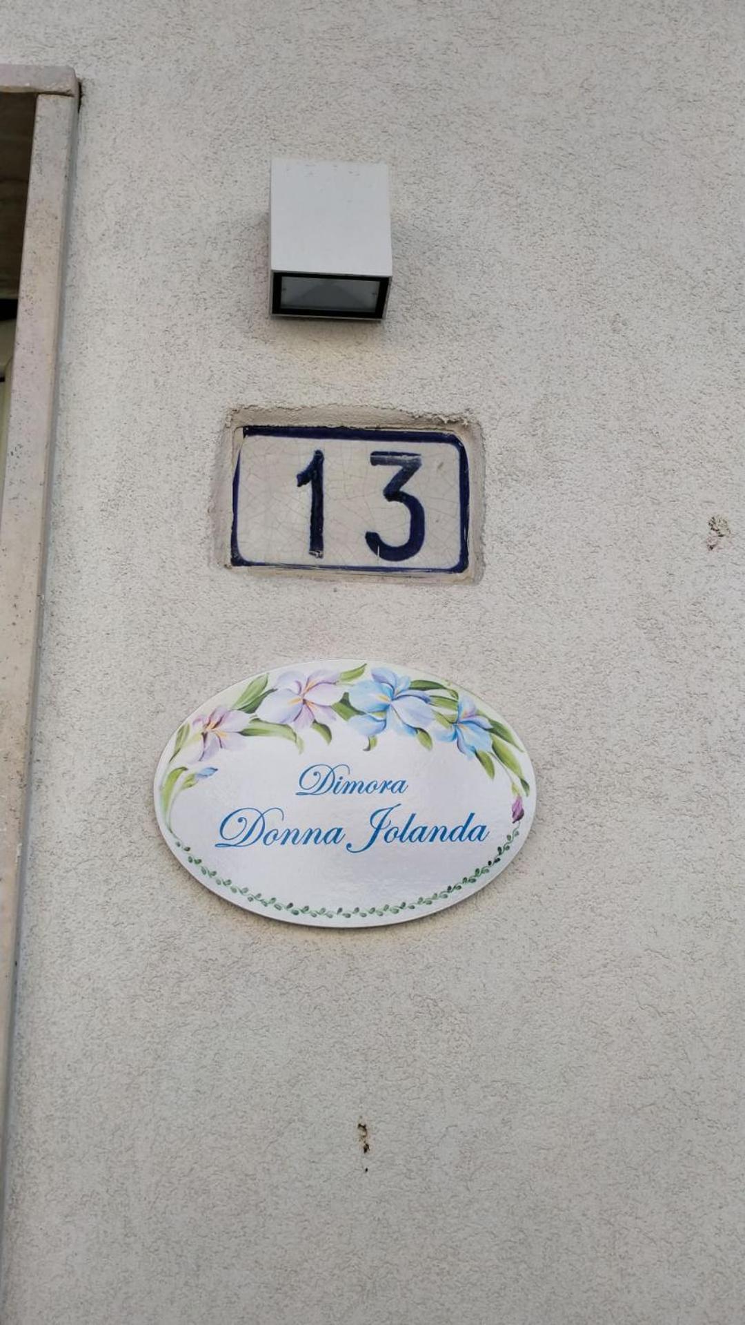 Dimora Donna Iolanda Apartment Leverano Luaran gambar